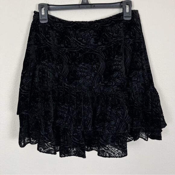Ted Baker London Marinah Dropped Waist Ruffled Black Velvet Mini Skirt- Size 2 - Picture 4 of 6
